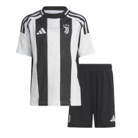 Maglia Calcio Juventus Andrea Cambiaso #27 Prima Divisa Bambino 2024-25 Manica Corta (+ pantaloncini)